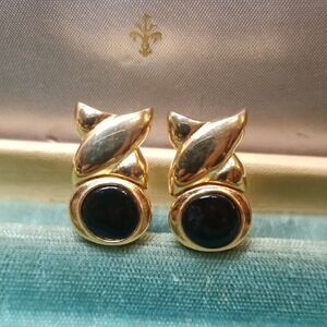 Vintage Gold and Black Clip on Earrings